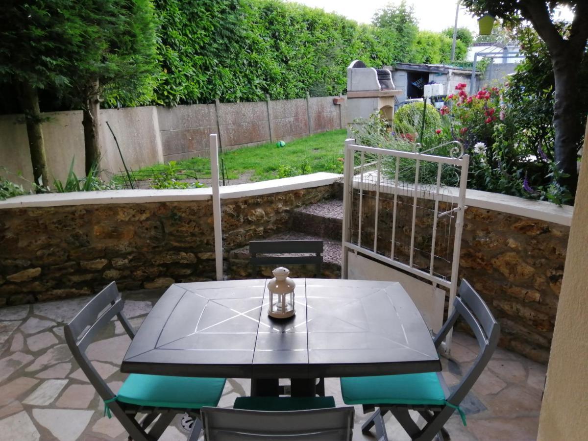 Appartement Type F2 Proche Paris 25 Km Andilly  Eksteriør bilde